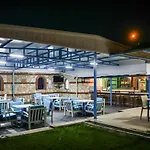 Sunset Village فندق 2*