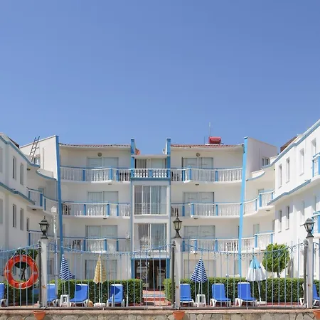 Отель Sunset Village 2*