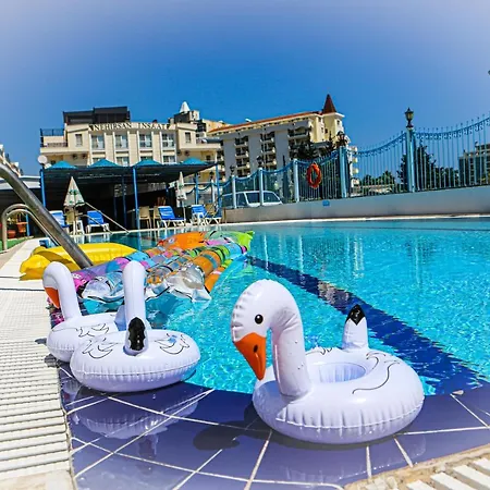 מלון Sunset Village