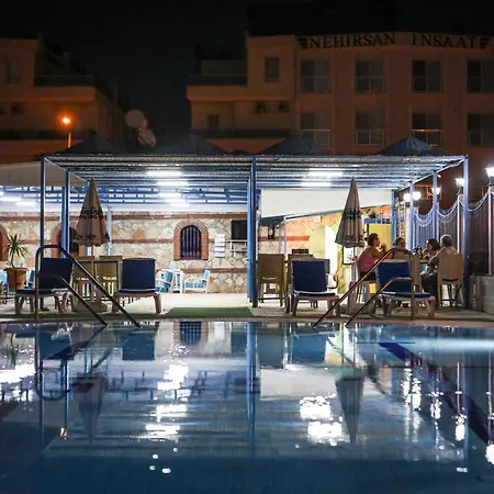 Sunset Village מלון דידים