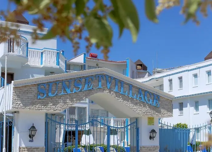 Sunset Village Szálloda 2*