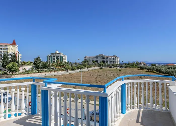 Sunset Village Hotel 2*